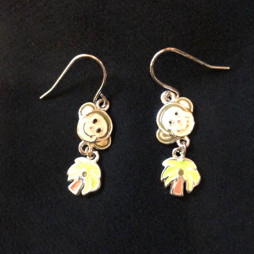 Drop earrings
